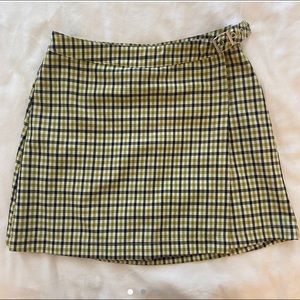 Brandy Melville green and black plaid mini skirt